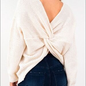 Montrez Boutique Ivory Knit V Neck Back Twist Knotted Sexy Sweater Sz. S